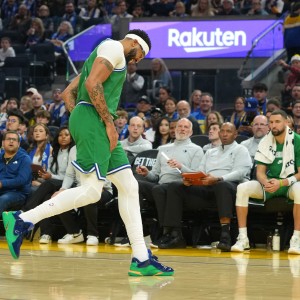 美记：勇士没有积极追求过浓眉 内部许多人担忧他的健康与出勤