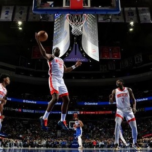 意昂体育入口-明明场上效果相当不错，但火箭还是没有给替补中锋更多表现机会？